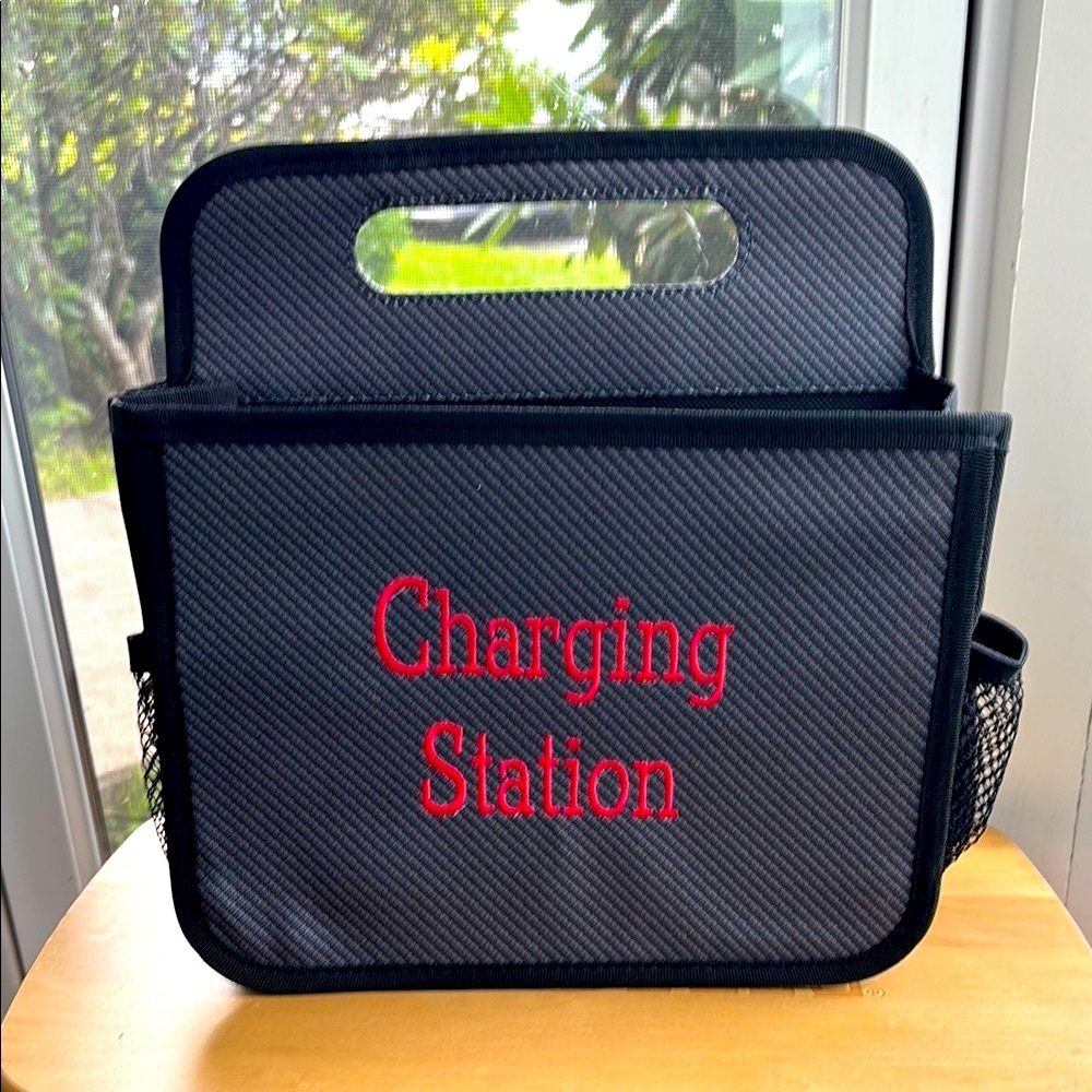Thirty One Gifts Double Duty Caddy Gray Charging Station